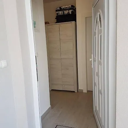 Cosy Corner Apartment Trogir