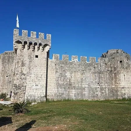 Cosy Corner 公寓 特罗吉尔